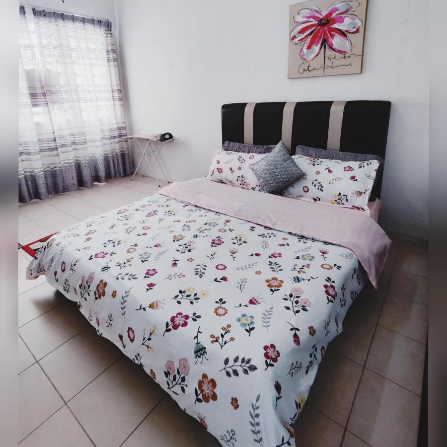 Rasha Homestay Cameron Highlands ตานาห์ราตา ภายนอก รูปภาพ